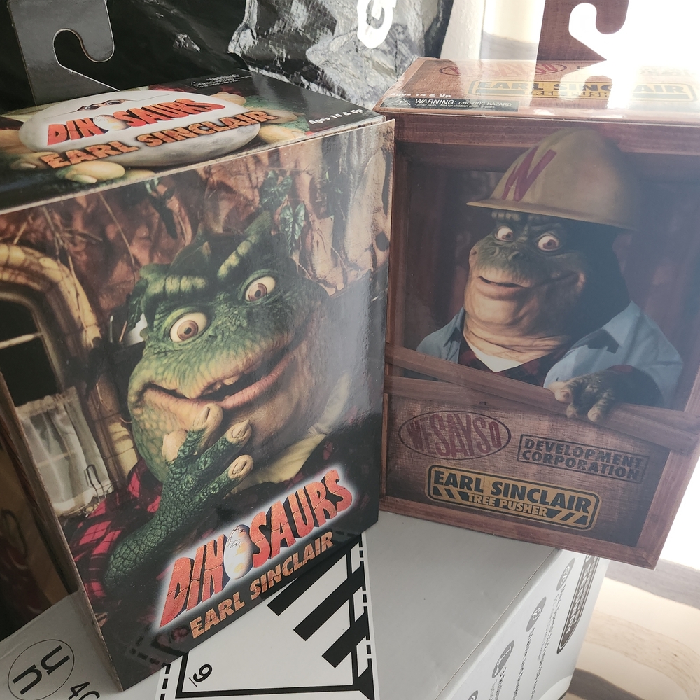 Dinosaurs Earl Sinclair Collectible Figure